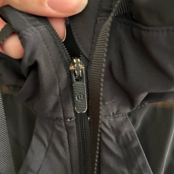 Lululemon worn size 6 bomber type jacket - Picture 2 of 3
